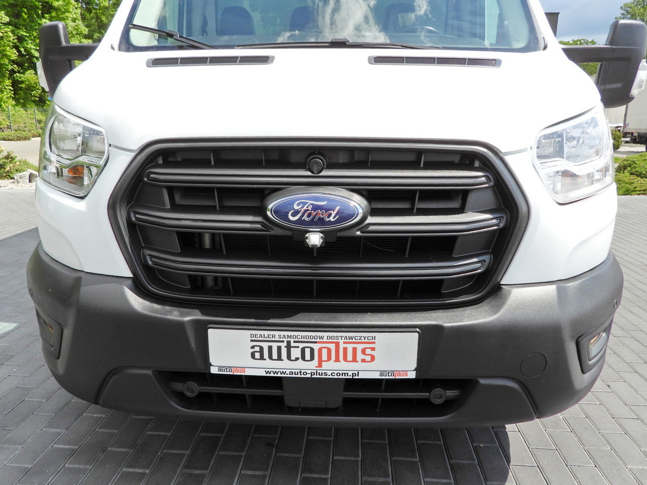 Επαγγελματικό αυτοκίνητο κόφα FORD TRANSIT  BOX LIFT 8 PALLETS CRUISE CONTROL LED LIGHTS AIR CONDITIONING  130HP: φωτογραφία 15