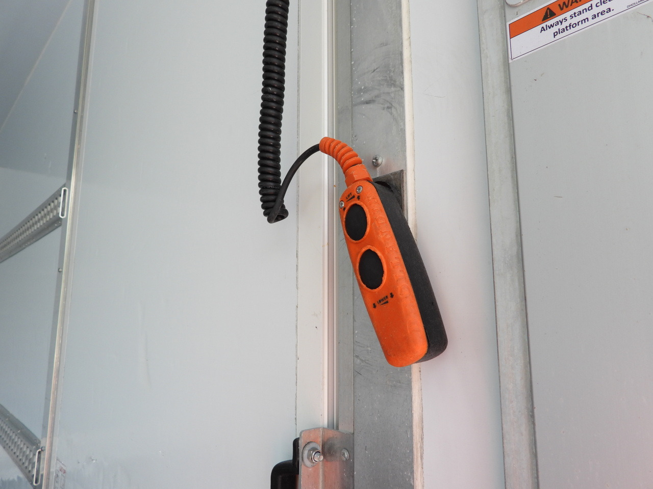 Επαγγελματικό αυτοκίνητο κόφα FORD TRANSIT  BOX LIFT 8 PALLETS CRUISE CONTROL LED LIGHTS AIR CONDITIONING  130HP: φωτογραφία 25