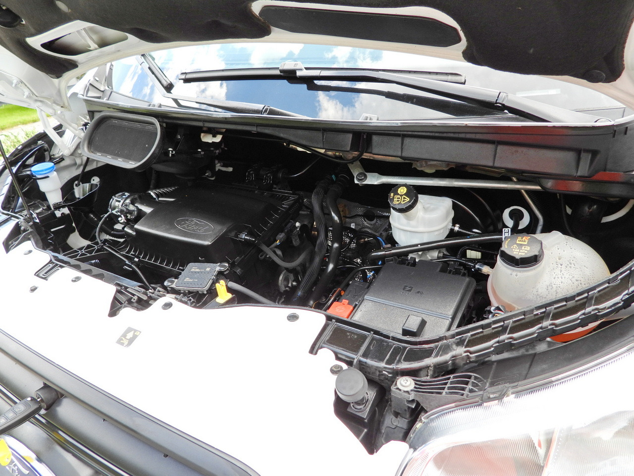 Επαγγελματικό αυτοκίνητο κόφα FORD TRANSIT  BOX LIFT 8 PALLETS CRUISE CONTROL LED LIGHTS AIR CONDITIONING  130HP: φωτογραφία 34