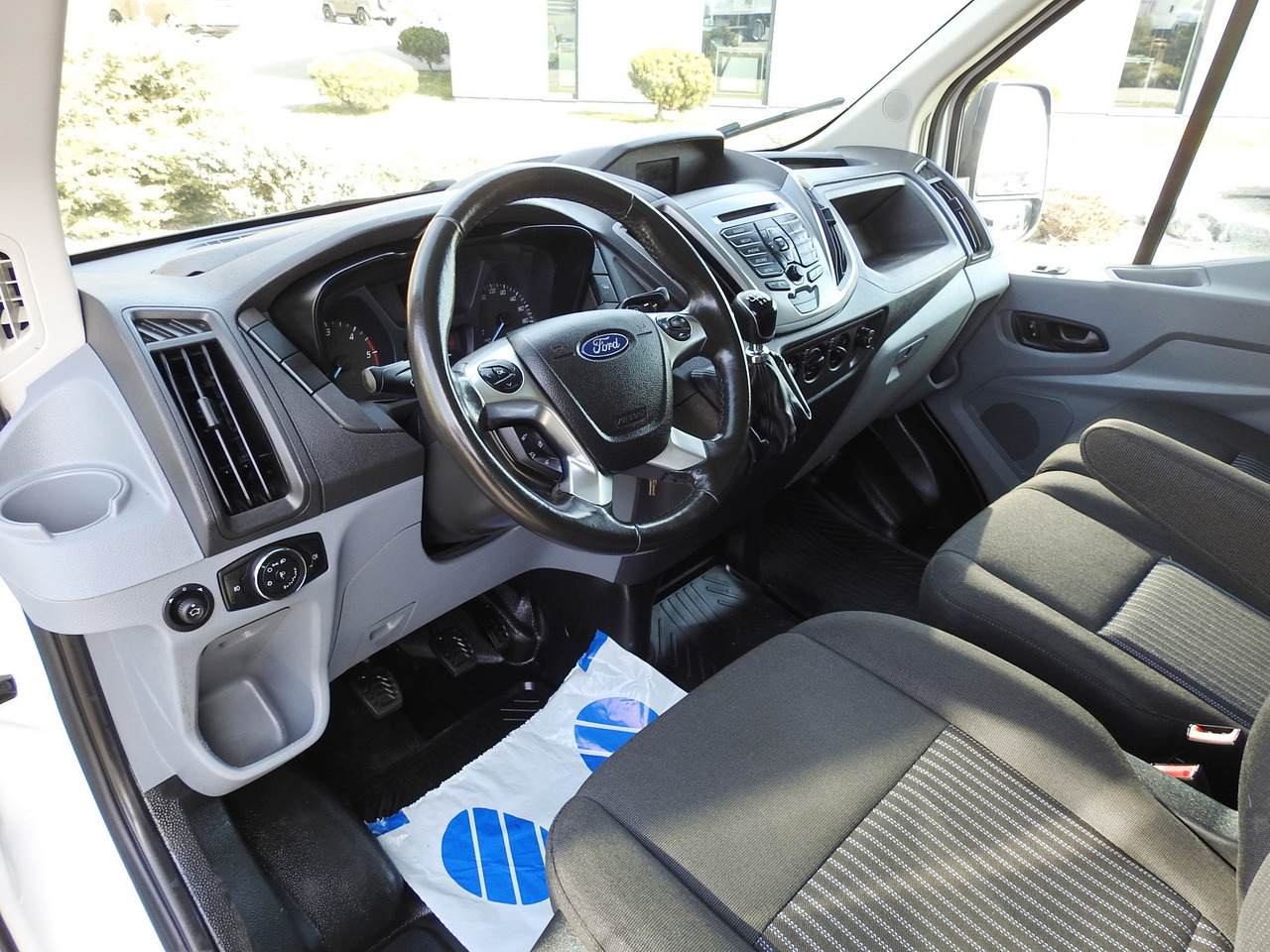 FORD TRANSIT BOX LIFT 8 PALLETS CRUISE CONTROL LED LIGHTS TWIN WHEELS AIR CONDITIONING 170HP - Επαγγελματικό αυτοκίνητο κόφα: φωτογραφία 2 FORD TRANSIT BOX LIFT 8 PALLETS CRUISE CONTROL LED LIGHTS TWIN WHEELS AIR CONDITIONING 170HP - Επαγγελματικό αυτοκίνητο κόφα: φωτογραφία 2