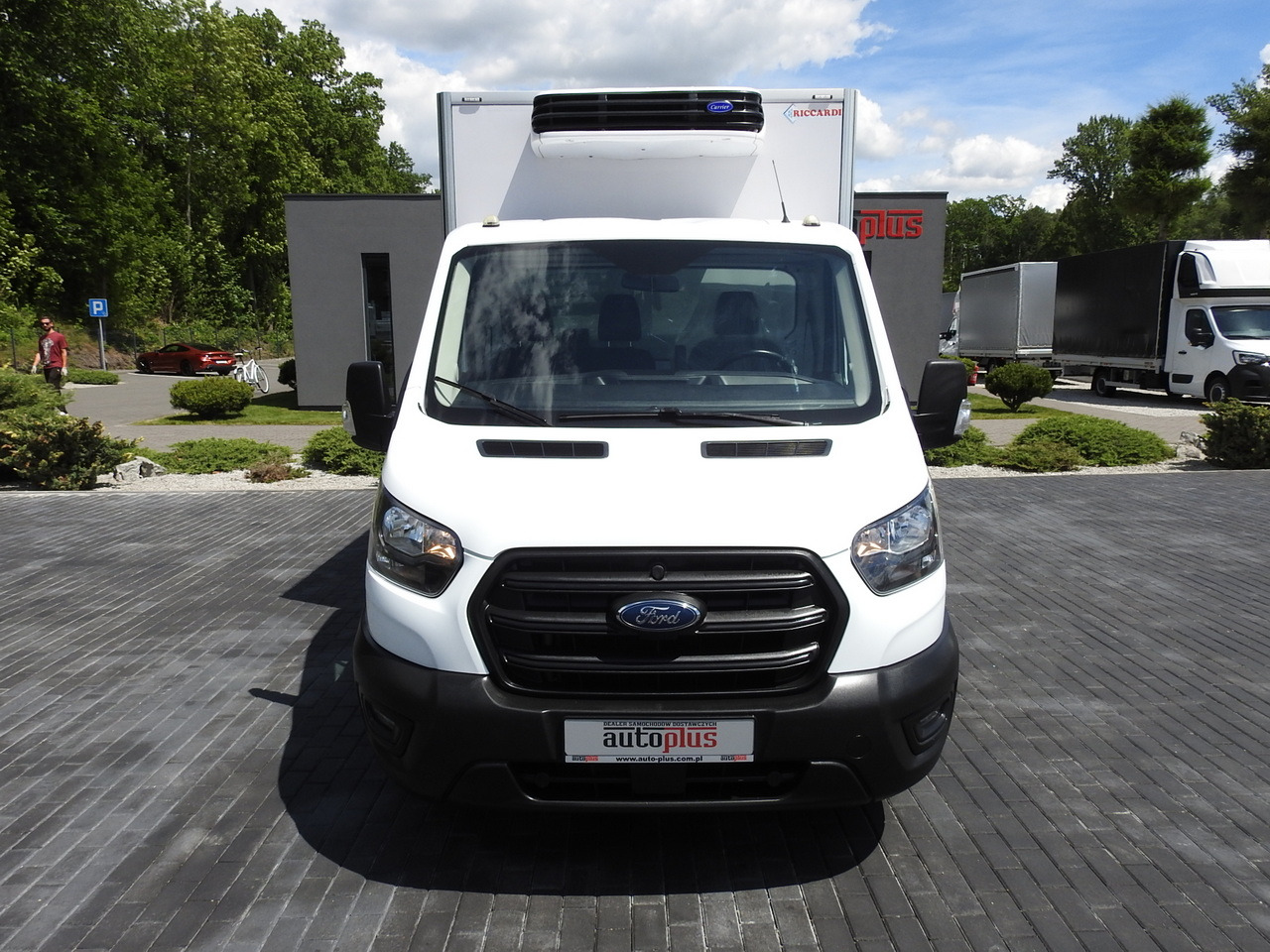 FORD TRANSIT REGRIGERATOR BOX 0*C POWER SUPPLY 230V CRUISE CONTROL AIR CONDITIONING TWIN WHEELS 170HP - Επαγγελματικό αυτοκίνητο ψυγείο: φωτογραφία 5 FORD TRANSIT REGRIGERATOR BOX 0*C POWER SUPPLY 230V CRUISE CONTROL AIR CONDITIONING TWIN WHEELS 170HP - Επαγγελματικό αυτοκίνητο ψυγείο: φωτογραφία 5