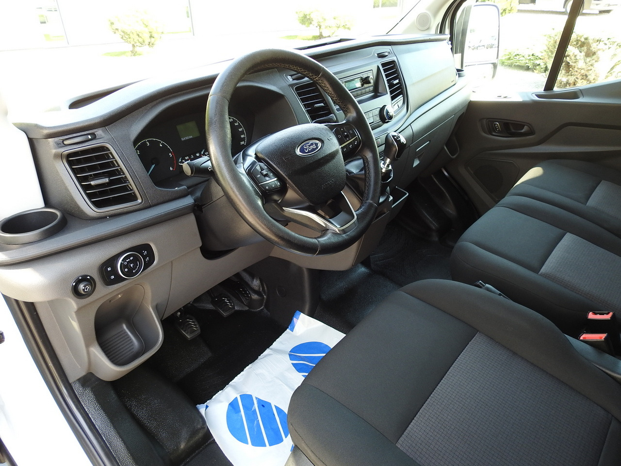 FORD TRANSIT REGRIGERATOR BOX 0*C POWER SUPPLY 230V CRUISE CONTROL AIR CONDITIONING TWIN WHEELS 170HP - Επαγγελματικό αυτοκίνητο ψυγείο: φωτογραφία 2 FORD TRANSIT REGRIGERATOR BOX 0*C POWER SUPPLY 230V CRUISE CONTROL AIR CONDITIONING TWIN WHEELS 170HP - Επαγγελματικό αυτοκίνητο ψυγείο: φωτογραφία 2