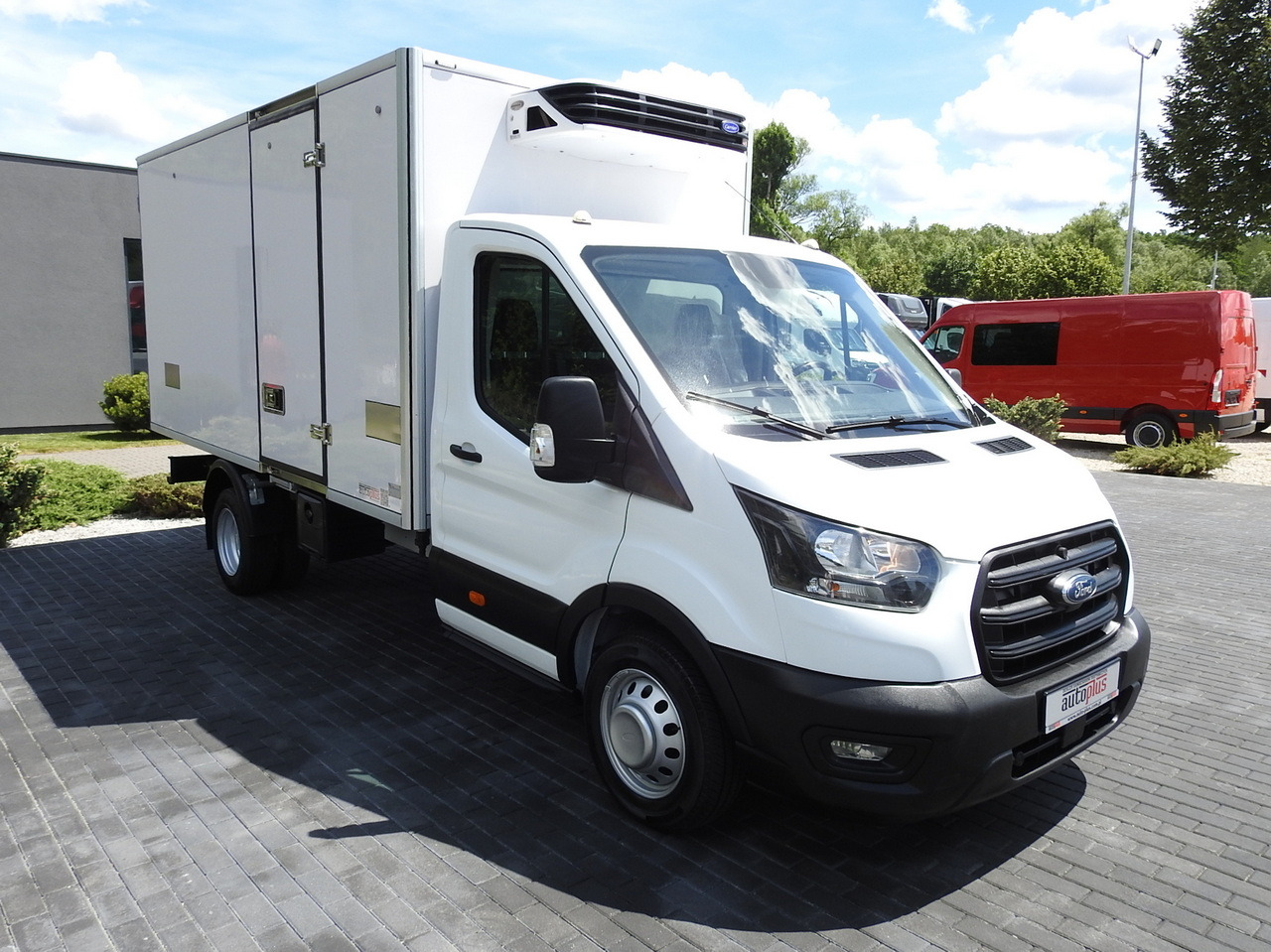 FORD TRANSIT REGRIGERATOR BOX 0*C POWER SUPPLY 230V CRUISE CONTROL AIR CONDITIONING TWIN WHEELS 170HP - Επαγγελματικό αυτοκίνητο ψυγείο: φωτογραφία 4 FORD TRANSIT REGRIGERATOR BOX 0*C POWER SUPPLY 230V CRUISE CONTROL AIR CONDITIONING TWIN WHEELS 170HP - Επαγγελματικό αυτοκίνητο ψυγείο: φωτογραφία 4