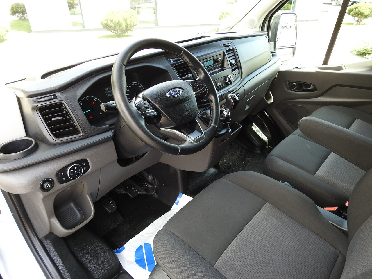 FORD TRANSIT REGRIGERATOR BOX 0*C POWER SUPPLY 230V CRUISE CONTROL AIR CONDITIONING TWIN WHEELS 170HP - Επαγγελματικό αυτοκίνητο ψυγείο: φωτογραφία 2 FORD TRANSIT REGRIGERATOR BOX 0*C POWER SUPPLY 230V CRUISE CONTROL AIR CONDITIONING TWIN WHEELS 170HP - Επαγγελματικό αυτοκίνητο ψυγείο: φωτογραφία 2