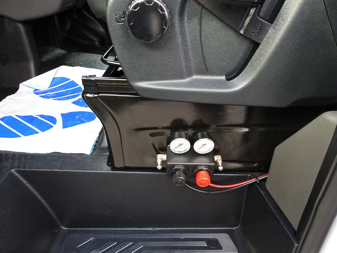 Επαγγελματικό αυτοκίνητο ψυγείο FORD TRANSIT REGRIGERATOR BOX -10*C POWER SUPPLY 230V CRUISE CONTROL AIR CONDITIONING LED LIGHTS PNEUMATICS TWIN WHEELS  130HP: φωτογραφία 32