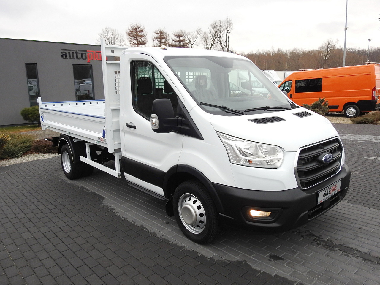 FORD TRANSIT TIPPER LED LIGHTS TWIN WHEELS AIR CONDITIONING 130HP - Όχημα με ανατρεπομενη καροτσα: φωτογραφία 4 FORD TRANSIT TIPPER LED LIGHTS TWIN WHEELS AIR CONDITIONING 130HP - Όχημα με ανατρεπομενη καροτσα: φωτογραφία 4