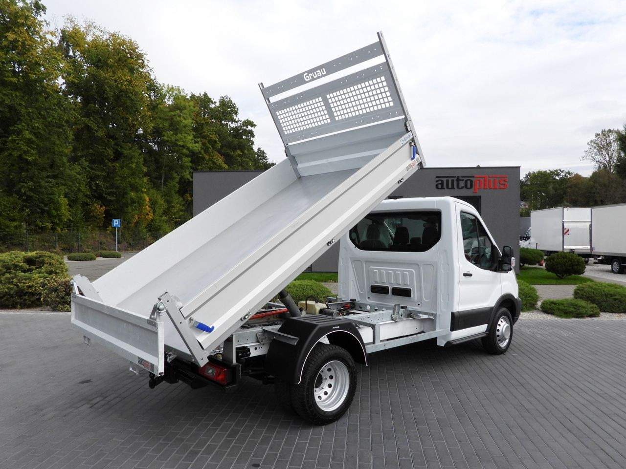 FORD TRANSIT TIPPER TWIN WHEELS 155HP - Όχημα με ανατρεπομενη καροτσα: φωτογραφία 3 FORD TRANSIT TIPPER TWIN WHEELS 155HP - Όχημα με ανατρεπομενη καροτσα: φωτογραφία 3