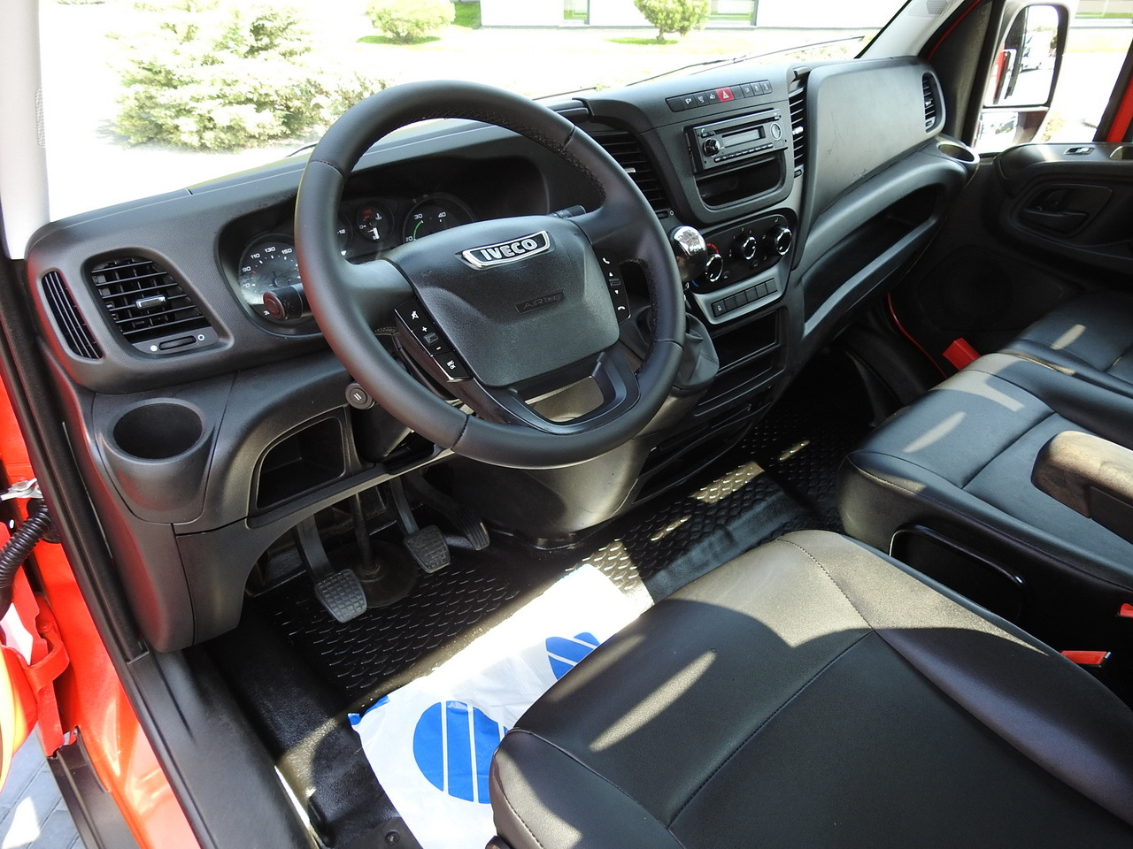 IVECO DAILY 35C13 TIPPER CRUISE CONTROL AIR CONDITIONING TWIN WHEELS 130HP - Όχημα με ανατρεπομενη καροτσα: φωτογραφία 2 IVECO DAILY 35C13 TIPPER CRUISE CONTROL AIR CONDITIONING TWIN WHEELS 130HP - Όχημα με ανατρεπομενη καροτσα: φωτογραφία 2