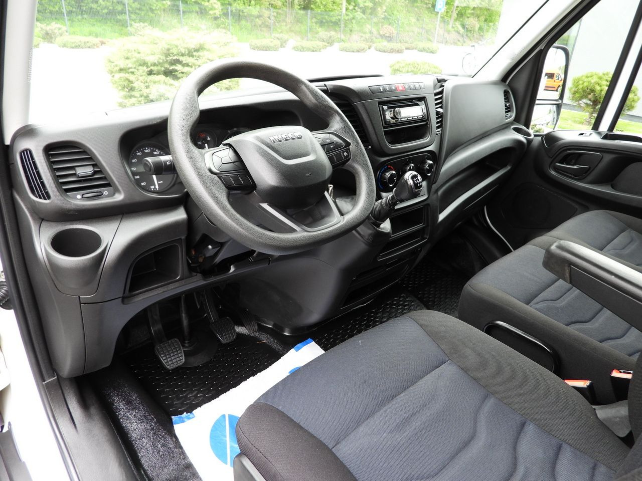 IVECO DAILY 35C14 TIPPER CRUISE CONTROL TWIN WHEELS 140HP - Όχημα με ανατρεπομενη καροτσα: φωτογραφία 2 IVECO DAILY 35C14 TIPPER CRUISE CONTROL TWIN WHEELS 140HP - Όχημα με ανατρεπομενη καροτσα: φωτογραφία 2