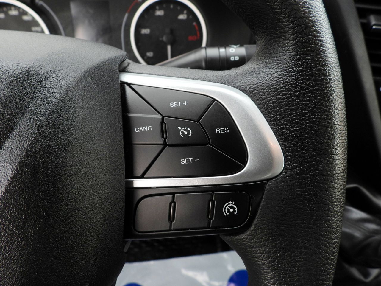 Όχημα με ανατρεπομενη καροτσα IVECO DAILY 35C14 TIPPER CRUISE CONTROL TWIN WHEELS AIR CONDITIONING 140HP: φωτογραφία 30 Όχημα με ανατρεπομενη καροτσα IVECO DAILY 35C14 TIPPER CRUISE CONTROL TWIN WHEELS AIR CONDITIONING 140HP: φωτογραφία 30