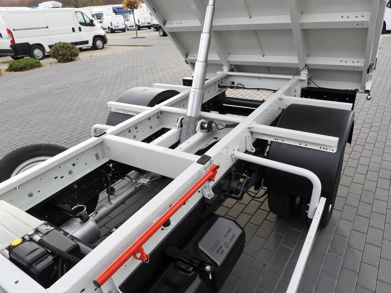 Όχημα με ανατρεπομενη καροτσα IVECO DAILY 35C14 TIPPER CRUISE CONTROL TWIN WHEELS AIR CONDITIONING 140HP: φωτογραφία 20 Όχημα με ανατρεπομενη καροτσα IVECO DAILY 35C14 TIPPER CRUISE CONTROL TWIN WHEELS AIR CONDITIONING 140HP: φωτογραφία 20