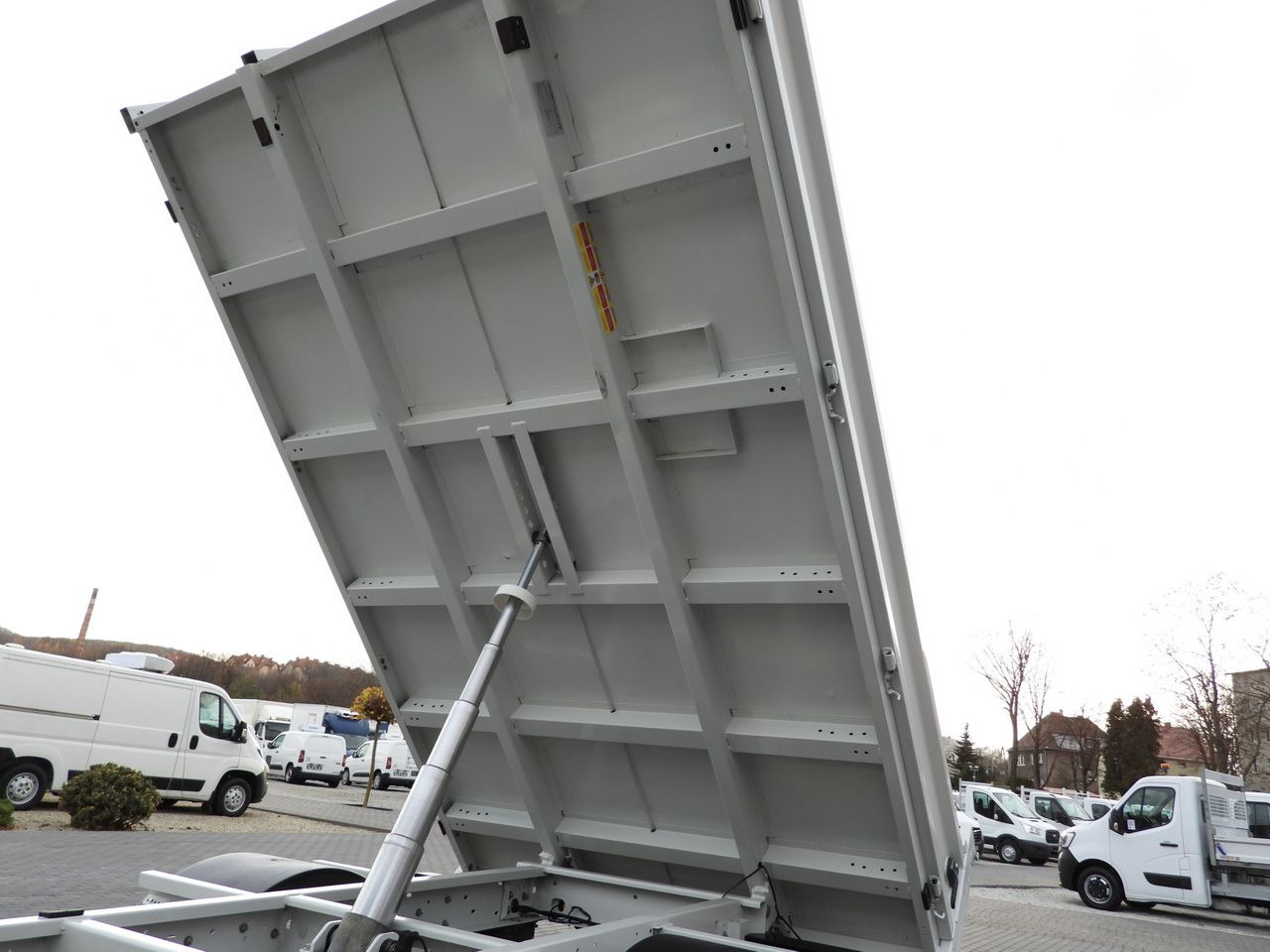 Όχημα με ανατρεπομενη καροτσα IVECO DAILY 35C14 TIPPER CRUISE CONTROL TWIN WHEELS AIR CONDITIONING 140HP: φωτογραφία 21 Όχημα με ανατρεπομενη καροτσα IVECO DAILY 35C14 TIPPER CRUISE CONTROL TWIN WHEELS AIR CONDITIONING 140HP: φωτογραφία 21