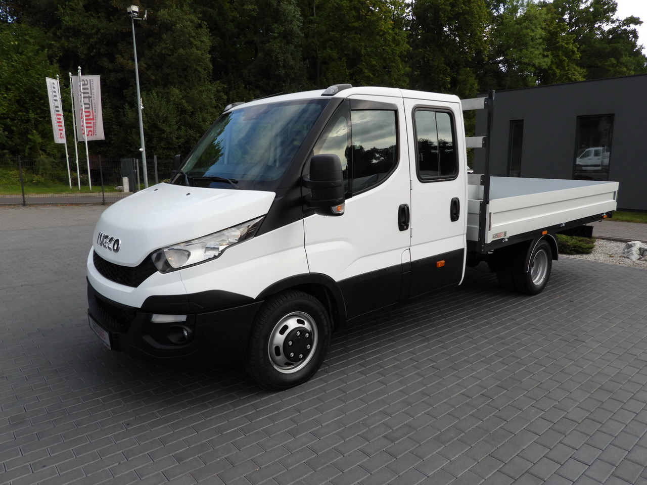 Διπλοκάμπινο ελαφρύ επαγγελματικό IVECO DAILY 35C17 STAKE BODY DOUBLE CABIN DOKA 7 SEATS CRUISE CONTROL TWIN WHEELS AIR CONDITIONING 170HP: φωτογραφία 6 Διπλοκάμπινο ελαφρύ επαγγελματικό IVECO DAILY 35C17 STAKE BODY DOUBLE CABIN DOKA 7 SEATS CRUISE CONTROL TWIN WHEELS AIR CONDITIONING 170HP: φωτογραφία 6