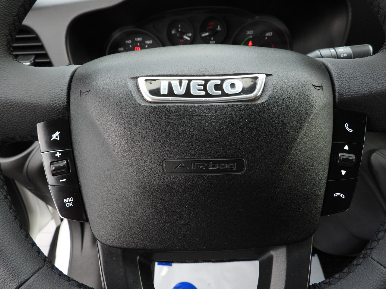 Διπλοκάμπινο ελαφρύ επαγγελματικό IVECO DAILY 35C17 STAKE BODY DOUBLE CABIN DOKA 7 SEATS CRUISE CONTROL TWIN WHEELS AIR CONDITIONING 170HP: φωτογραφία 30 Διπλοκάμπινο ελαφρύ επαγγελματικό IVECO DAILY 35C17 STAKE BODY DOUBLE CABIN DOKA 7 SEATS CRUISE CONTROL TWIN WHEELS AIR CONDITIONING 170HP: φωτογραφία 30