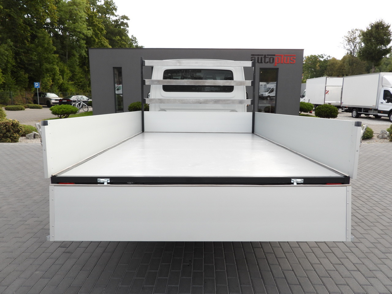 Διπλοκάμπινο ελαφρύ επαγγελματικό IVECO DAILY 35C17 STAKE BODY DOUBLE CABIN DOKA 7 SEATS CRUISE CONTROL TWIN WHEELS AIR CONDITIONING 170HP: φωτογραφία 17 Διπλοκάμπινο ελαφρύ επαγγελματικό IVECO DAILY 35C17 STAKE BODY DOUBLE CABIN DOKA 7 SEATS CRUISE CONTROL TWIN WHEELS AIR CONDITIONING 170HP: φωτογραφία 17