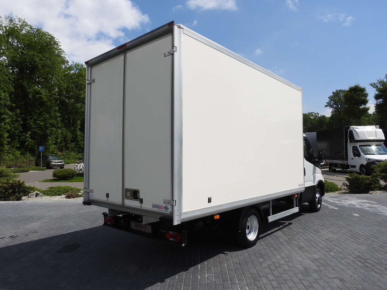 IVECO DAILY 35S14 8 PALLETS CRUISE CONTROL TWIN WHEELS AIR CONDITIONING 140HP - Επαγγελματικό αυτοκίνητο κόφα: φωτογραφία 3 IVECO DAILY 35S14 8 PALLETS CRUISE CONTROL TWIN WHEELS AIR CONDITIONING 140HP - Επαγγελματικό αυτοκίνητο κόφα: φωτογραφία 3