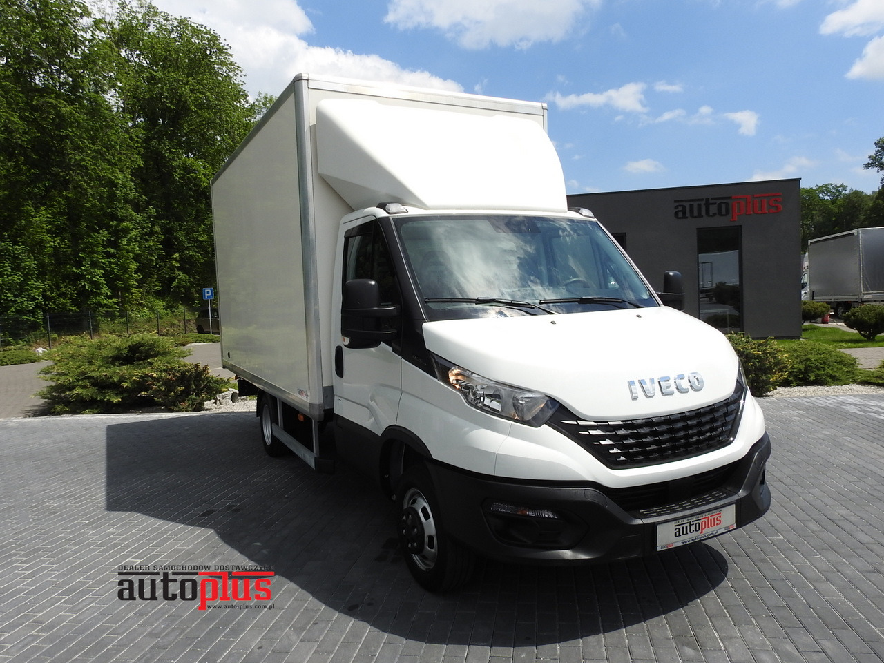 IVECO DAILY 35S14 8 PALLETS CRUISE CONTROL TWIN WHEELS AIR CONDITIONING 140HP - Επαγγελματικό αυτοκίνητο κόφα: φωτογραφία 1 IVECO DAILY 35S14 8 PALLETS CRUISE CONTROL TWIN WHEELS AIR CONDITIONING 140HP - Επαγγελματικό αυτοκίνητο κόφα: φωτογραφία 1