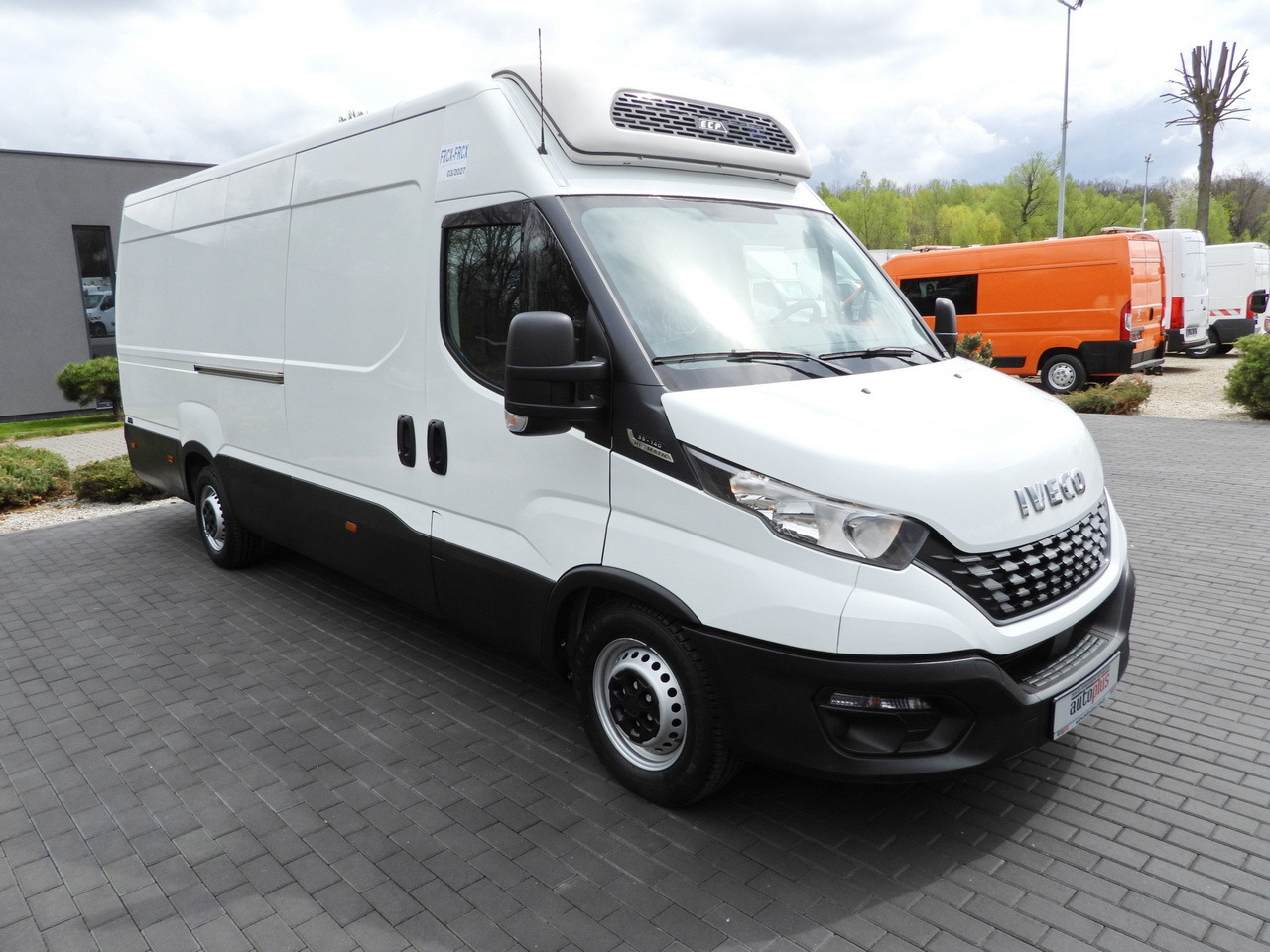 IVECO DAILY 35S14 REFRIGERATOR VAN 0*C POWER SUPPLY 230V CRUISE CONTROL AUTOMATIC TRANSMISSION HI-MATIC AIR CONDITIONING 140HP - Επαγγελματικό αυτοκίνητο ψυγείο: φωτογραφία 4 IVECO DAILY 35S14 REFRIGERATOR VAN 0*C POWER SUPPLY 230V CRUISE CONTROL AUTOMATIC TRANSMISSION HI-MATIC AIR CONDITIONING 140HP - Επαγγελματικό αυτοκίνητο ψυγείο: φωτογραφία 4
