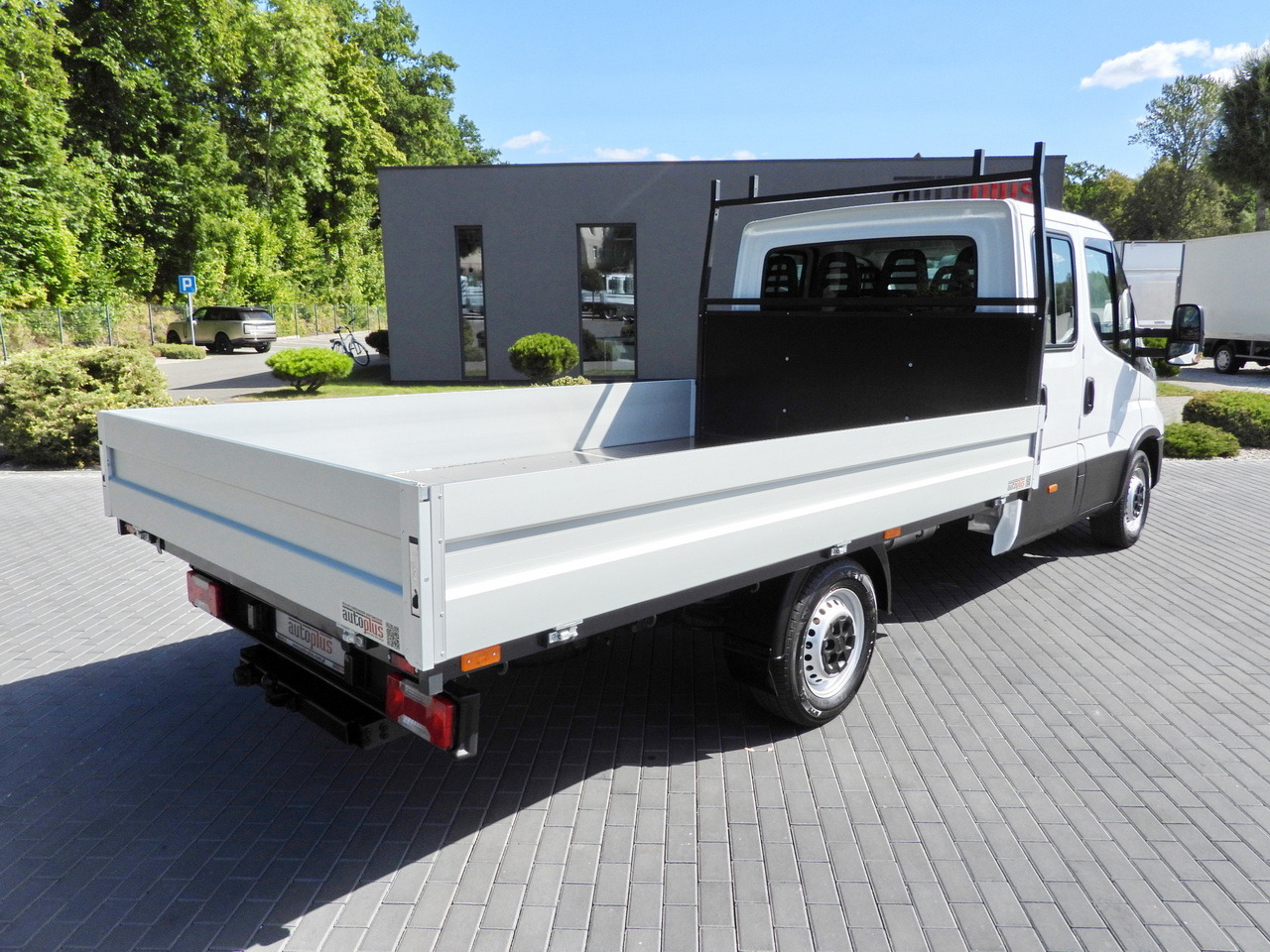 IVECO DAILY 35S14 STAKE BODY DOUBLE CABIN DOKA 7 SEATS CRUISE CONTROL AIR CONDITIONING 135HP - Μικρό φορτηγό με καρότσα: φωτογραφία 3 IVECO DAILY 35S14 STAKE BODY DOUBLE CABIN DOKA 7 SEATS CRUISE CONTROL AIR CONDITIONING 135HP - Μικρό φορτηγό με καρότσα: φωτογραφία 3