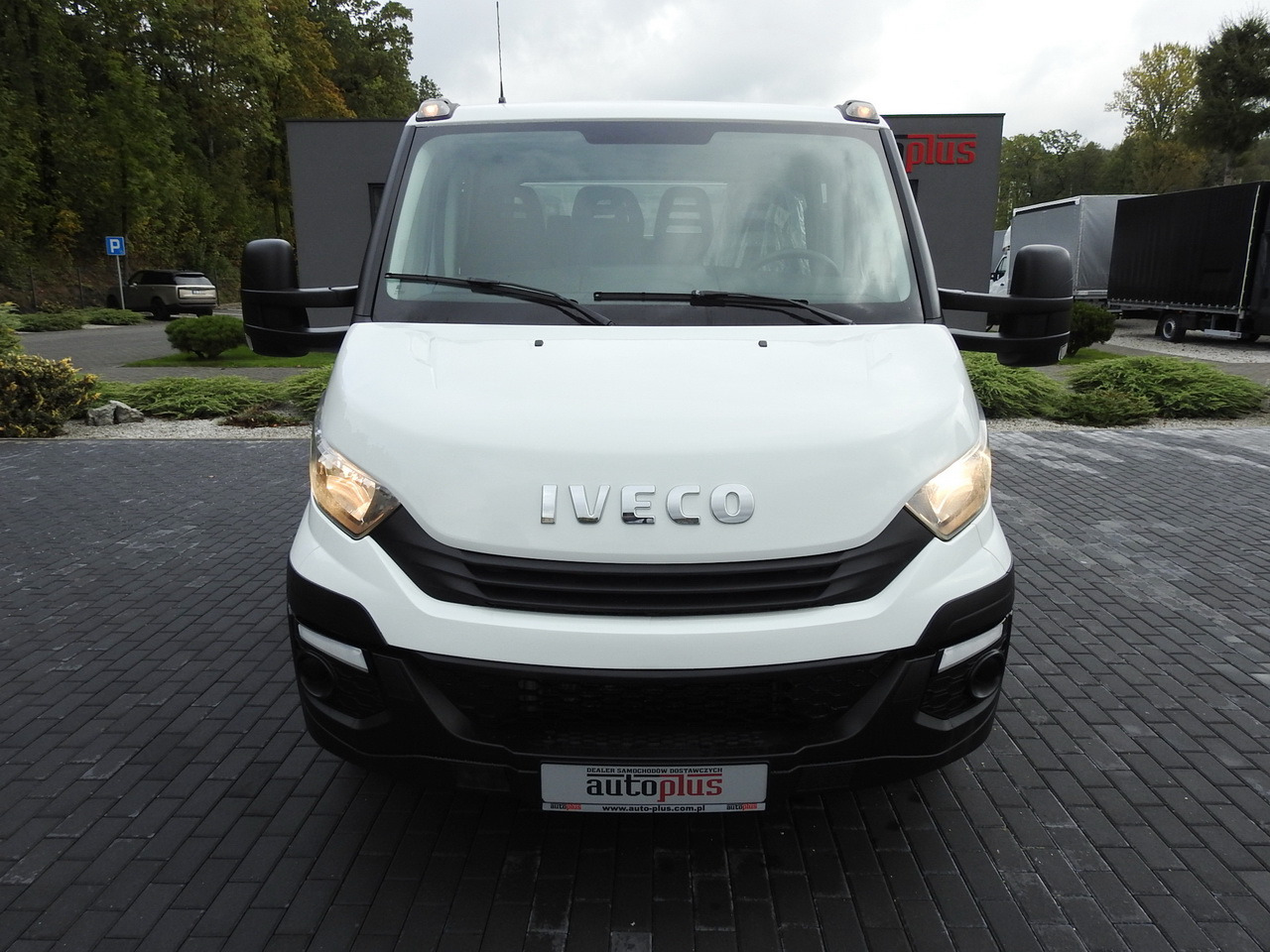 IVECO DAILY 35S15 STAKE BODY DOUBLE CABIN DOKA 7 SEATS AIR CONDITIONING 150HP - Μικρό φορτηγό με καρότσα: φωτογραφία 5 IVECO DAILY 35S15 STAKE BODY DOUBLE CABIN DOKA 7 SEATS AIR CONDITIONING 150HP - Μικρό φορτηγό με καρότσα: φωτογραφία 5