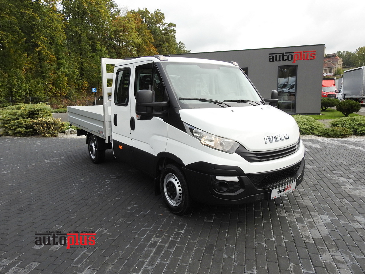 IVECO DAILY 35S15 STAKE BODY DOUBLE CABIN DOKA 7 SEATS AIR CONDITIONING 150HP - Μικρό φορτηγό με καρότσα: φωτογραφία 1 IVECO DAILY 35S15 STAKE BODY DOUBLE CABIN DOKA 7 SEATS AIR CONDITIONING 150HP - Μικρό φορτηγό με καρότσα: φωτογραφία 1