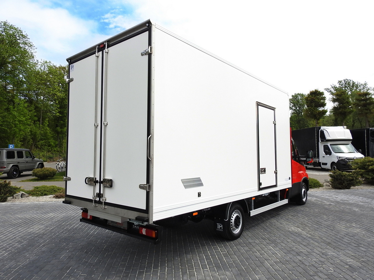 IVECO DAILY 35S18 NEW BOX 10 PALLETS CRUISE CONTROL NAVIGATION AIR CONDITIONING LED LIGHTS GUARANTEE 180HP - Επαγγελματικό αυτοκίνητο κόφα: φωτογραφία 3 IVECO DAILY 35S18 NEW BOX 10 PALLETS CRUISE CONTROL NAVIGATION AIR CONDITIONING LED LIGHTS GUARANTEE 180HP - Επαγγελματικό αυτοκίνητο κόφα: φωτογραφία 3