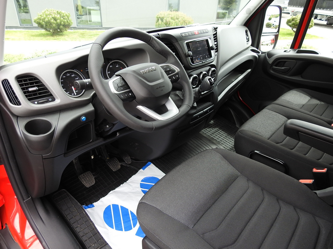 IVECO DAILY 35S18 NEW BOX 10 PALLETS CRUISE CONTROL NAVIGATION AIR CONDITIONING LED LIGHTS GUARANTEE 180HP - Επαγγελματικό αυτοκίνητο κόφα: φωτογραφία 2 IVECO DAILY 35S18 NEW BOX 10 PALLETS CRUISE CONTROL NAVIGATION AIR CONDITIONING LED LIGHTS GUARANTEE 180HP - Επαγγελματικό αυτοκίνητο κόφα: φωτογραφία 2