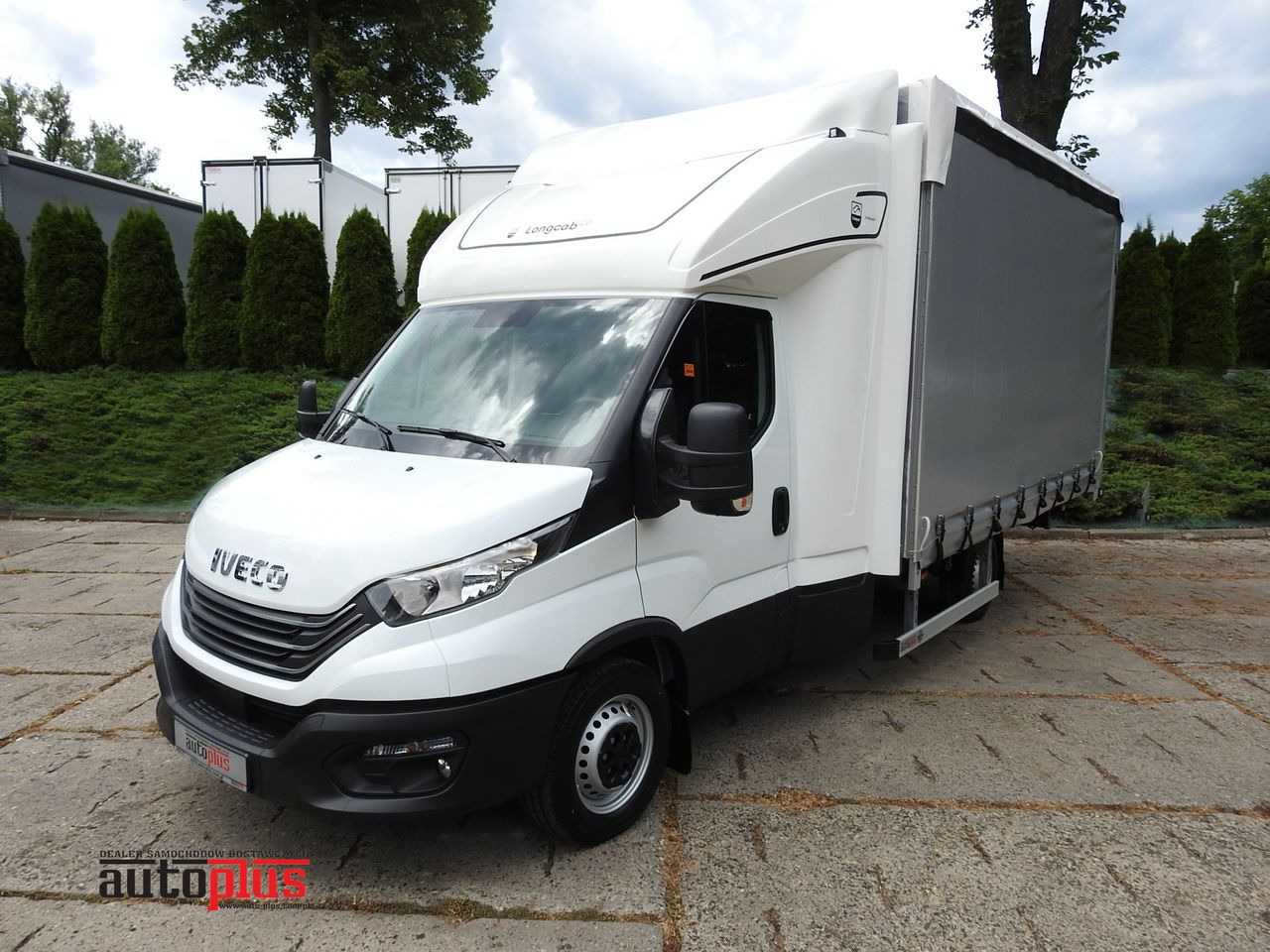 IVECO DAILY 35S18 NEW TARPAULIN WEBASTO CRUISE CONTROL AIR CONDITIONING 180HP - Επαγγελματικό αυτοκίνητο με μουσαμά: φωτογραφία 1 IVECO DAILY 35S18 NEW TARPAULIN WEBASTO CRUISE CONTROL AIR CONDITIONING 180HP - Επαγγελματικό αυτοκίνητο με μουσαμά: φωτογραφία 1