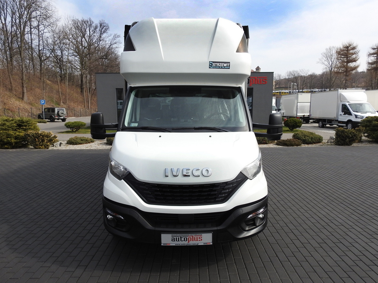 IVECO DAILY 35S18 TARPAULIN 10 PALLETS WEBASTO CRUISE CONTROL AIR CONDITIONING 180HP - Επαγγελματικό αυτοκίνητο με μουσαμά: φωτογραφία 5 IVECO DAILY 35S18 TARPAULIN 10 PALLETS WEBASTO CRUISE CONTROL AIR CONDITIONING 180HP - Επαγγελματικό αυτοκίνητο με μουσαμά: φωτογραφία 5