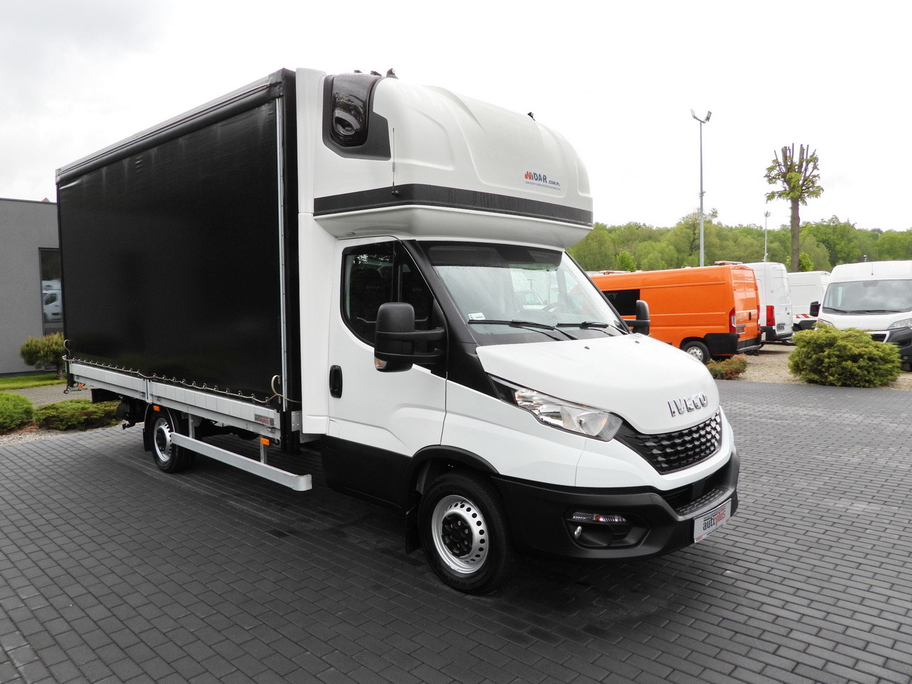 IVECO DAILY 35S18 TARPAULIN 10 PALLETS WEBASTO CRUISE CONTROL AIR CONDITIONING 180HP - Επαγγελματικό αυτοκίνητο με μουσαμά: φωτογραφία 4 IVECO DAILY 35S18 TARPAULIN 10 PALLETS WEBASTO CRUISE CONTROL AIR CONDITIONING 180HP - Επαγγελματικό αυτοκίνητο με μουσαμά: φωτογραφία 4