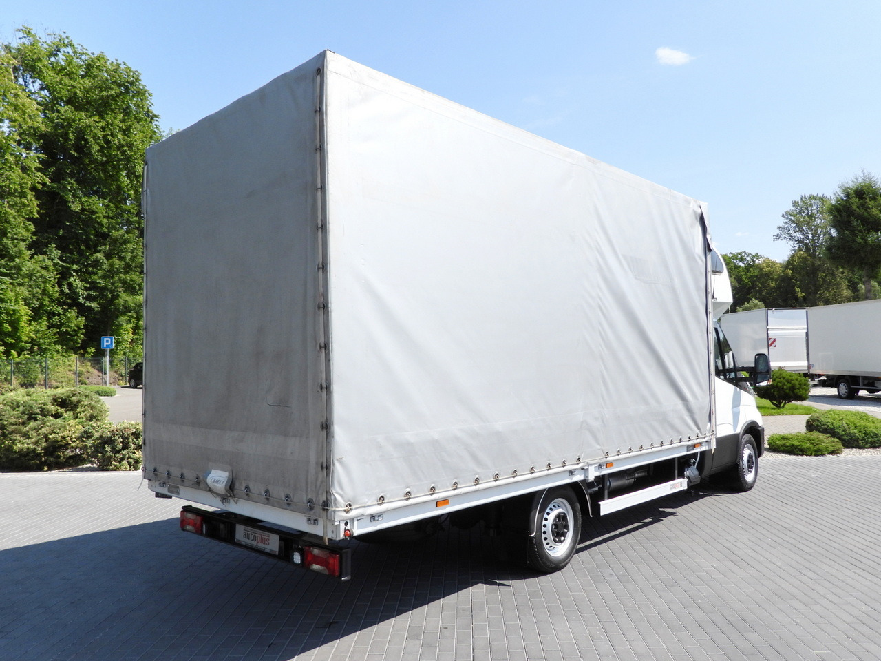 IVECO DAILY 35S18 TARPAULIN 10 PALLETS WEBASTO CRUISE CONTROL LED LIGHTS PNEUMATICS AIR CONDITIONING  180HP - Επαγγελματικό αυτοκίνητο με μουσαμά: φωτογραφία 3 IVECO DAILY 35S18 TARPAULIN 10 PALLETS WEBASTO CRUISE CONTROL LED LIGHTS PNEUMATICS AIR CONDITIONING  180HP - Επαγγελματικό αυτοκίνητο με μουσαμά: φωτογραφία 3