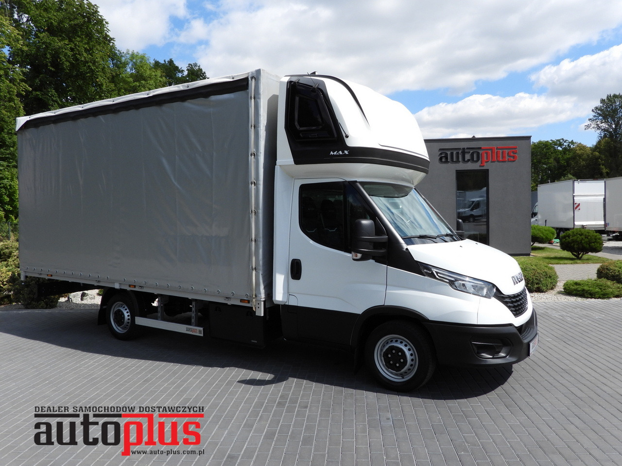 IVECO DAILY 35S18 TARPAULIN 10 PALLETS WEBASTO CRUISE CONTROL NAVIGATION LED LIGHTS AIR CONDITIONING 180HP - Επαγγελματικό αυτοκίνητο με μουσαμά: φωτογραφία 1 IVECO DAILY 35S18 TARPAULIN 10 PALLETS WEBASTO CRUISE CONTROL NAVIGATION LED LIGHTS AIR CONDITIONING 180HP - Επαγγελματικό αυτοκίνητο με μουσαμά: φωτογραφία 1