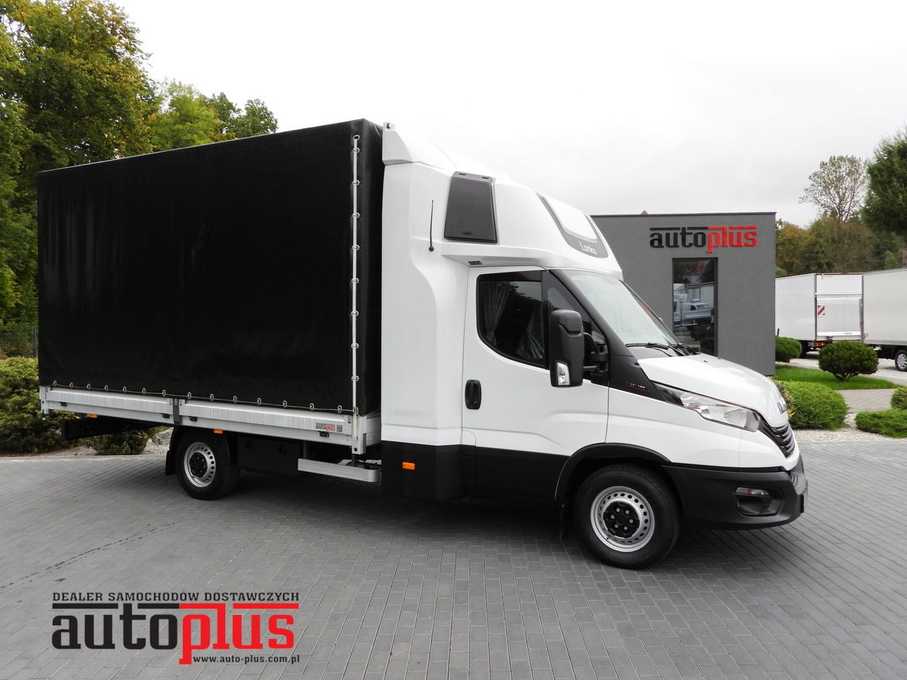 IVECO DAILY 35S18 TARPAULIN 10 PALLETS WEBASTO CRUISE CONTROL PNEUMATICS AIR CONDITIONING  180HP - Επαγγελματικό αυτοκίνητο με μουσαμά: φωτογραφία 1 IVECO DAILY 35S18 TARPAULIN 10 PALLETS WEBASTO CRUISE CONTROL PNEUMATICS AIR CONDITIONING  180HP - Επαγγελματικό αυτοκίνητο με μουσαμά: φωτογραφία 1