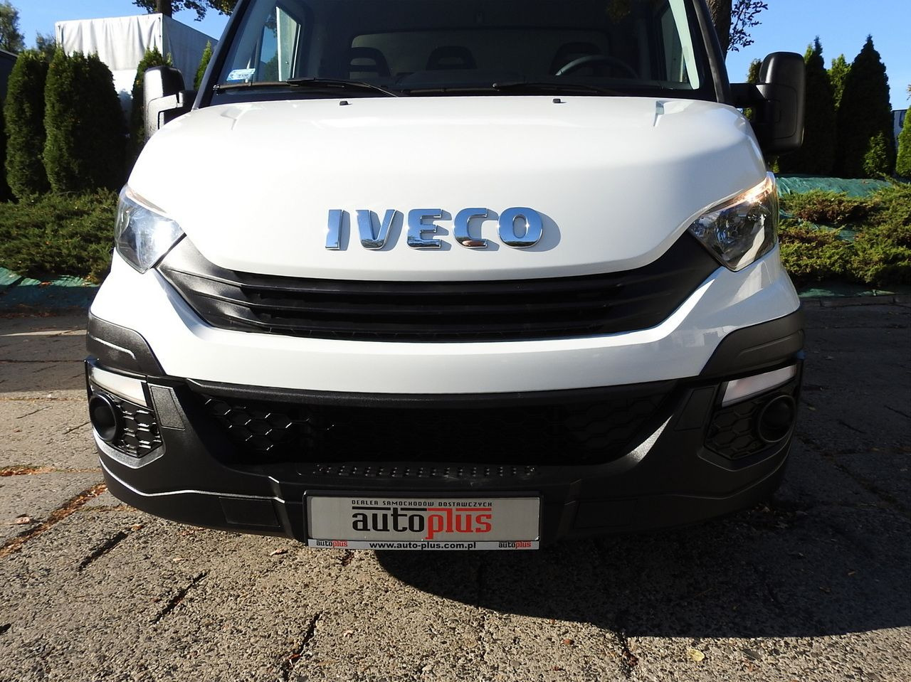 IVECO DAILY 35S18 TARPAULIN LIFT 8 PALLETS CRUISE CONTROL AIR CONDITIONING 180HP - Επαγγελματικό αυτοκίνητο με μουσαμά: φωτογραφία 5 IVECO DAILY 35S18 TARPAULIN LIFT 8 PALLETS CRUISE CONTROL AIR CONDITIONING 180HP - Επαγγελματικό αυτοκίνητο με μουσαμά: φωτογραφία 5