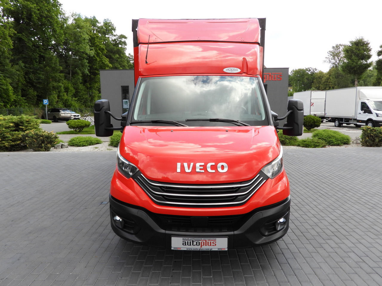 IVECO DAILY 35S21 TARPAULIN 10 PALLETS WEBASTO CRUISE CONTROL NAVIGATION LED LIGHTS PNEUMATICS AUTOMATIC TRANSMISSION HI-MATIC AIR CONDITIONING 210HP - Επαγγελματικό αυτοκίνητο με μουσαμά: φωτογραφία 5 IVECO DAILY 35S21 TARPAULIN 10 PALLETS WEBASTO CRUISE CONTROL NAVIGATION LED LIGHTS PNEUMATICS AUTOMATIC TRANSMISSION HI-MATIC AIR CONDITIONING 210HP - Επαγγελματικό αυτοκίνητο με μουσαμά: φωτογραφία 5