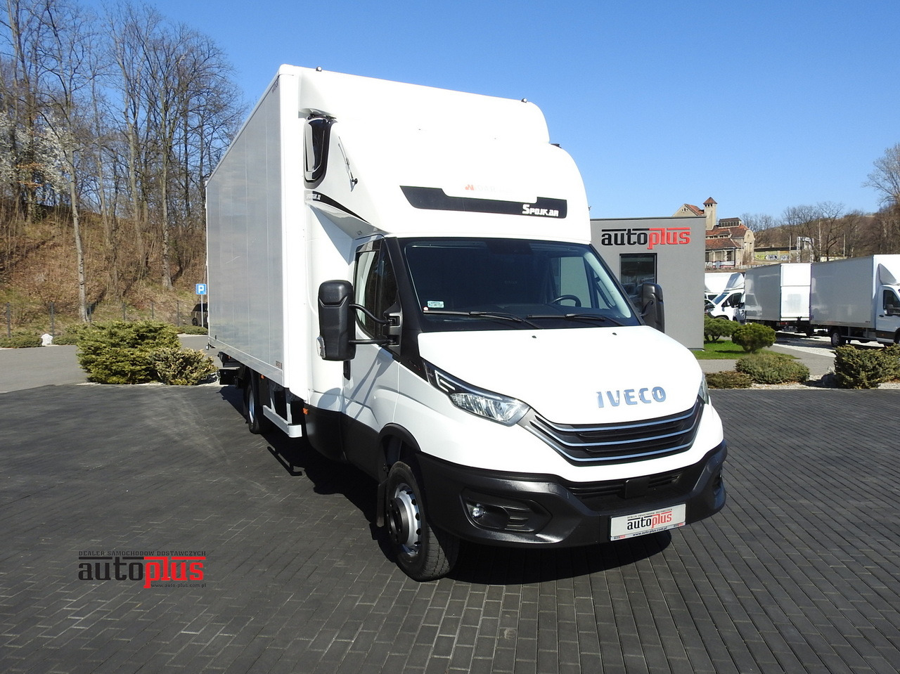 IVECO DAILY 70C18 BOX LIFT 14 PALLETS WEBASTO CRUISE CONTROL NAVIGATION LED LIGHTS TWIN WHEELS AIR CONDITIONING 180HP - Επαγγελματικό αυτοκίνητο κόφα: φωτογραφία 1 IVECO DAILY 70C18 BOX LIFT 14 PALLETS WEBASTO CRUISE CONTROL NAVIGATION LED LIGHTS TWIN WHEELS AIR CONDITIONING 180HP - Επαγγελματικό αυτοκίνητο κόφα: φωτογραφία 1