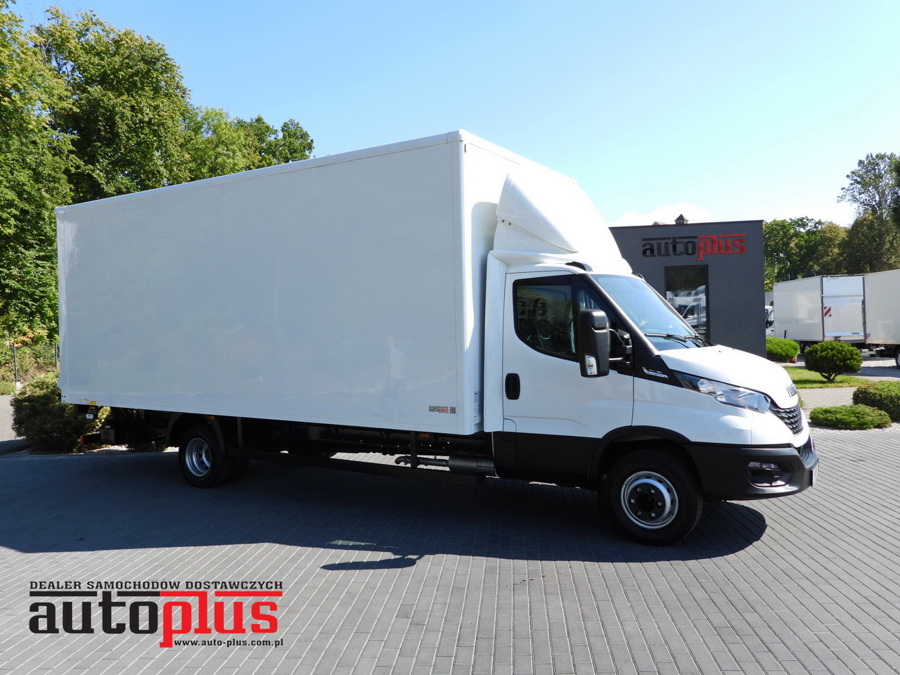 IVECO DAILY 72C18 LIFT 14 PALLETS CRUISE CONTROL PNEUMATICS AUTOMATIC TRANSMISSION HI-MATIC TWIN WHEELS AIR CONDITIONING 180HP - Φορτηγό κόφα: φωτογραφία 1 IVECO DAILY 72C18 LIFT 14 PALLETS CRUISE CONTROL PNEUMATICS AUTOMATIC TRANSMISSION HI-MATIC TWIN WHEELS AIR CONDITIONING 180HP - Φορτηγό κόφα: φωτογραφία 1