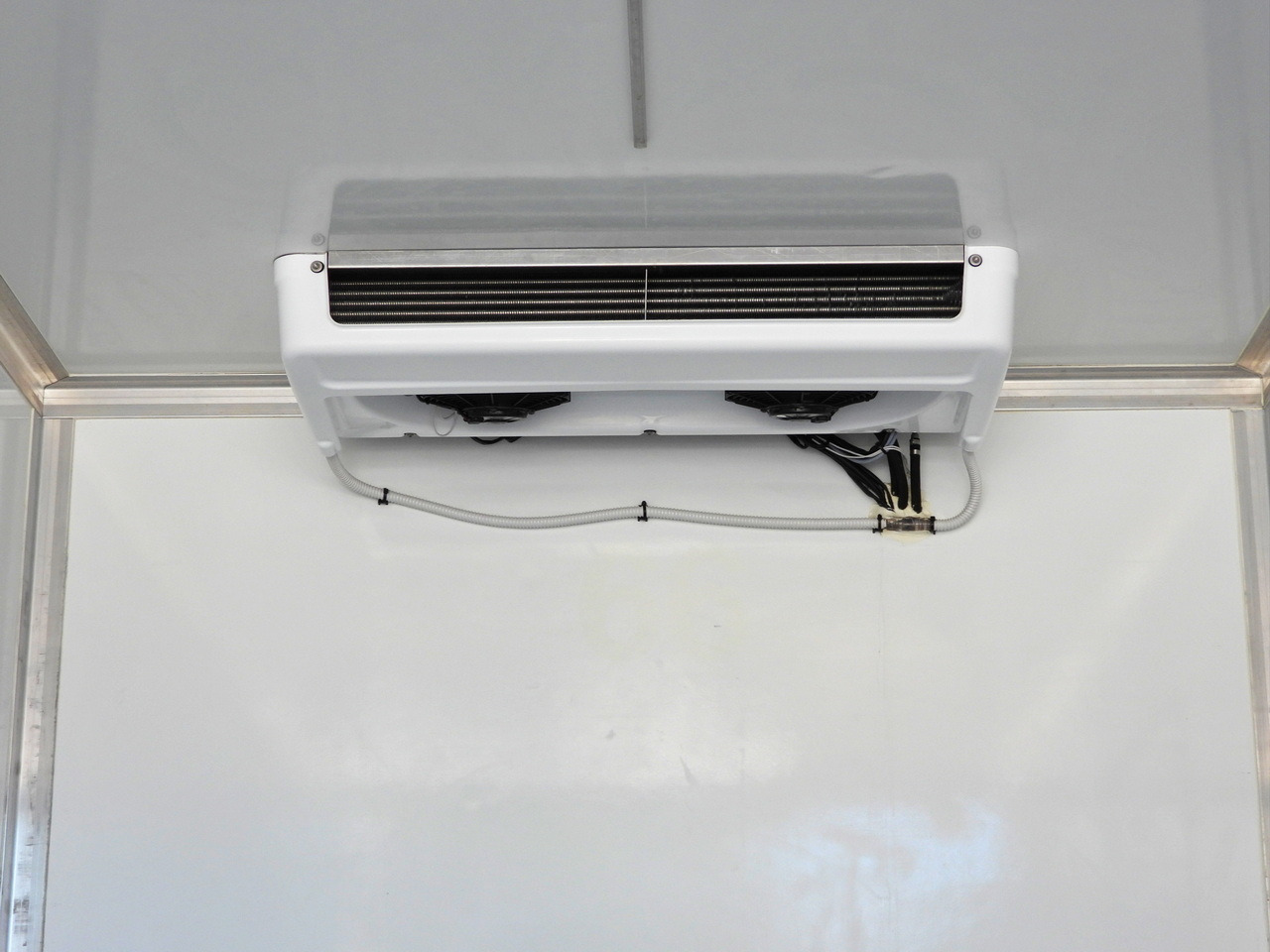 Επαγγελματικό αυτοκίνητο ψυγείο MAN TGE 3.140 REGRIGERATOR BOX -1*C 8 PALLETS HEATING FUNCTION CRUISE CONTROL PNEUMATICS AIR CONDITIONING  140HP: φωτογραφία 22