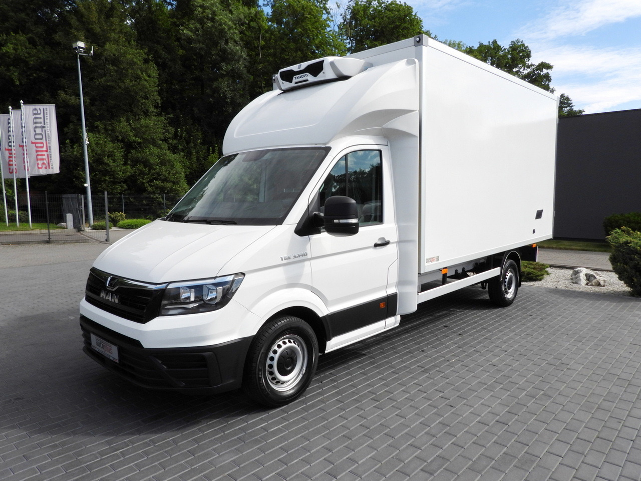 Επαγγελματικό αυτοκίνητο ψυγείο MAN TGE 3.140 REGRIGERATOR BOX -1*C 8 PALLETS HEATING FUNCTION CRUISE CONTROL PNEUMATICS AIR CONDITIONING  140HP: φωτογραφία 6