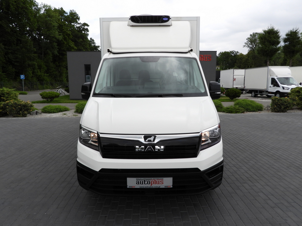MAN TGE 3.180 REGRIGERATOR BOX 0*C CRUISE CONTROL TWIN WHEELS AIR CONDITIONING 180HP - Επαγγελματικό αυτοκίνητο ψυγείο: φωτογραφία 5 MAN TGE 3.180 REGRIGERATOR BOX 0*C CRUISE CONTROL TWIN WHEELS AIR CONDITIONING 180HP - Επαγγελματικό αυτοκίνητο ψυγείο: φωτογραφία 5
