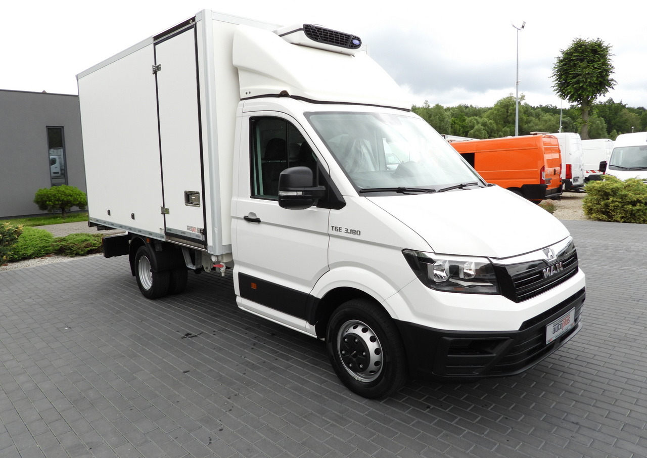 MAN TGE 3.180 REGRIGERATOR BOX 0*C CRUISE CONTROL TWIN WHEELS AIR CONDITIONING 180HP - Επαγγελματικό αυτοκίνητο ψυγείο: φωτογραφία 4 MAN TGE 3.180 REGRIGERATOR BOX 0*C CRUISE CONTROL TWIN WHEELS AIR CONDITIONING 180HP - Επαγγελματικό αυτοκίνητο ψυγείο: φωτογραφία 4