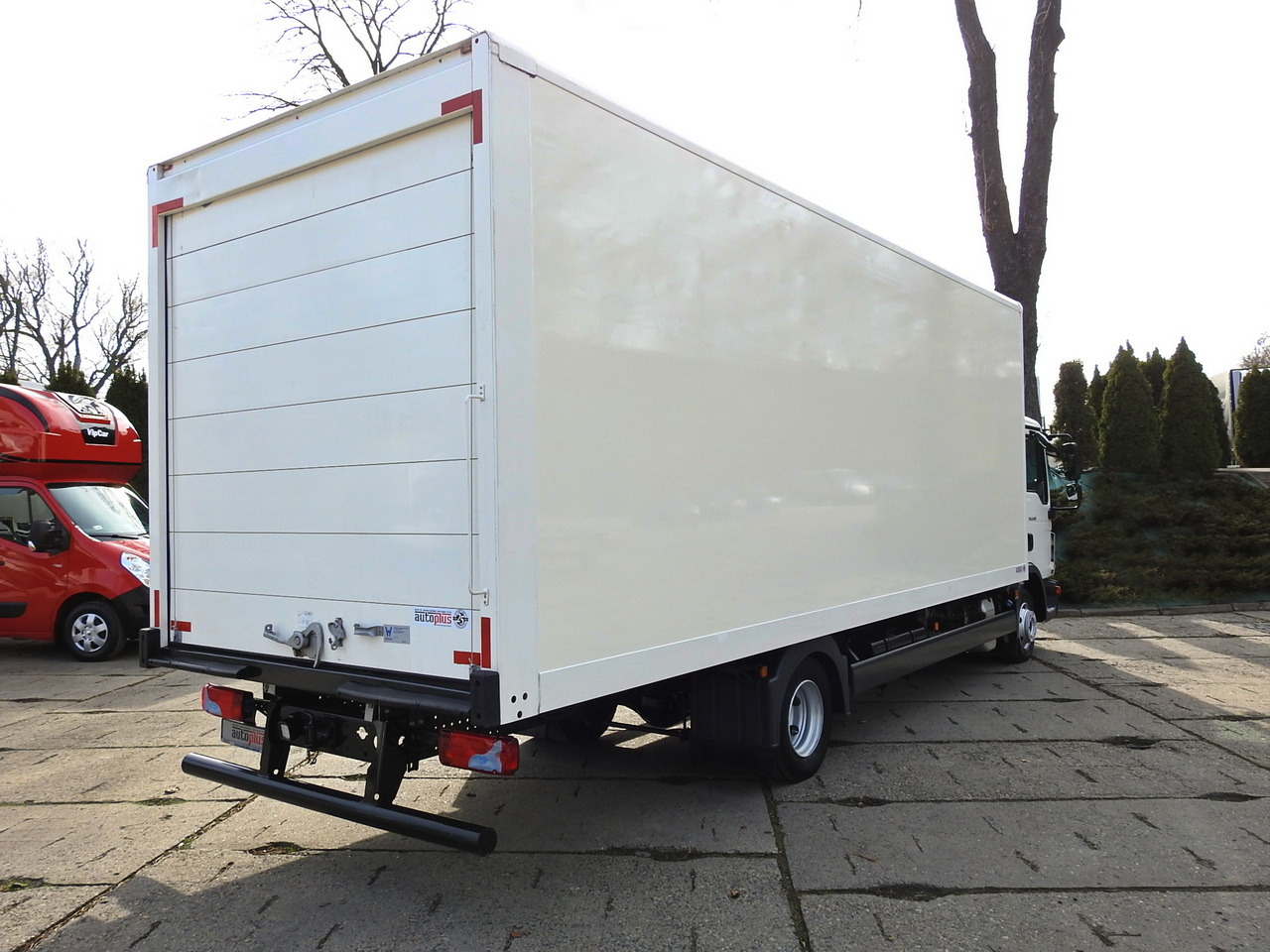 MAN TGL 8.18 BOX 16 PALLETS CRUISE CONTROL TWIN WHEELS 180HP - Επαγγελματικό αυτοκίνητο κόφα: φωτογραφία 3 MAN TGL 8.18 BOX 16 PALLETS CRUISE CONTROL TWIN WHEELS 180HP - Επαγγελματικό αυτοκίνητο κόφα: φωτογραφία 3