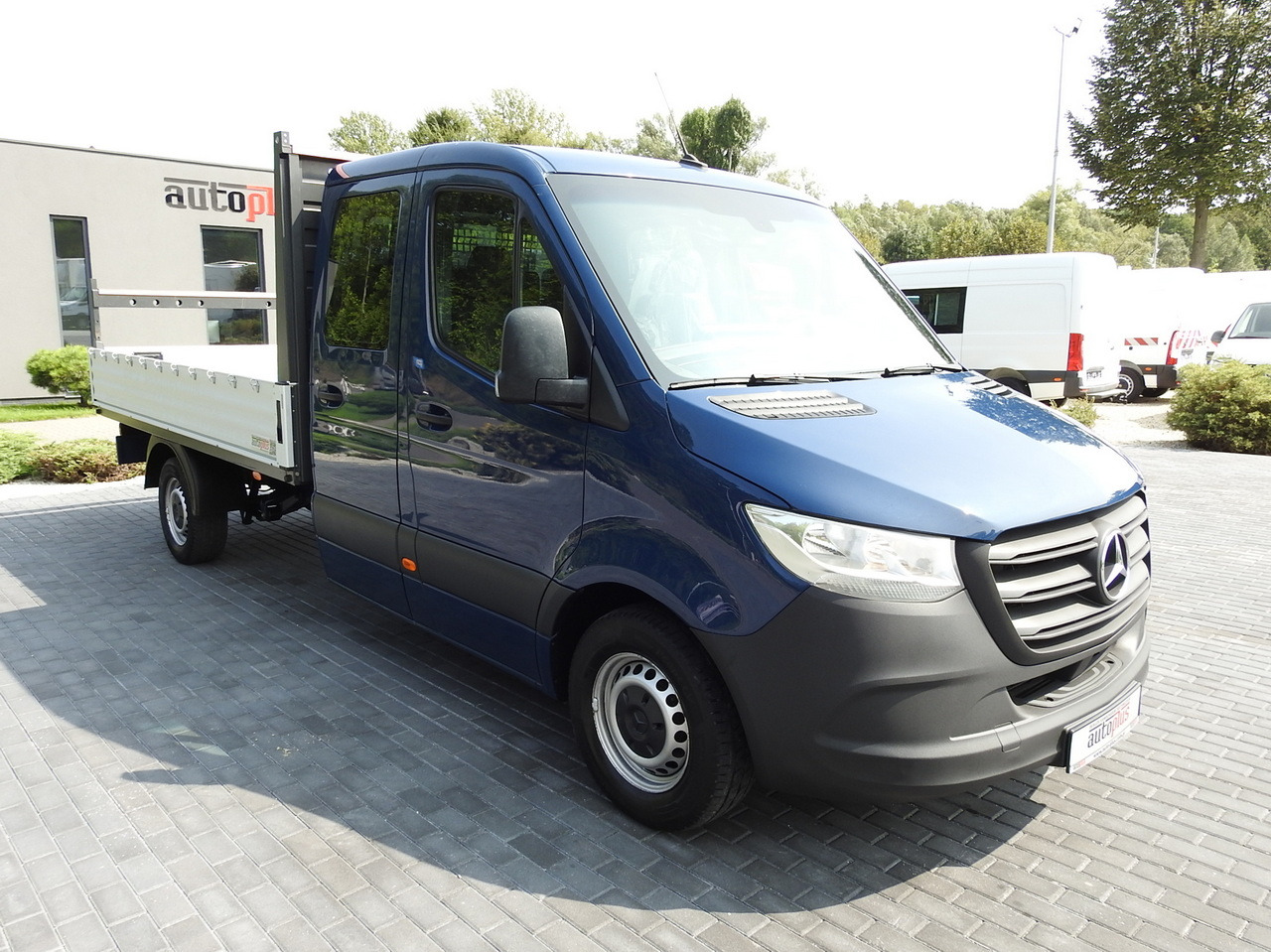 MERCEDES SPRINTER 316 STAKE BODY DOUBLE CABIN DOKA 7 SEATS AIR CONDITIONING 160HP - Διπλοκάμπινο ελαφρύ επαγγελματικό: φωτογραφία 4 MERCEDES SPRINTER 316 STAKE BODY DOUBLE CABIN DOKA 7 SEATS AIR CONDITIONING 160HP - Διπλοκάμπινο ελαφρύ επαγγελματικό: φωτογραφία 4