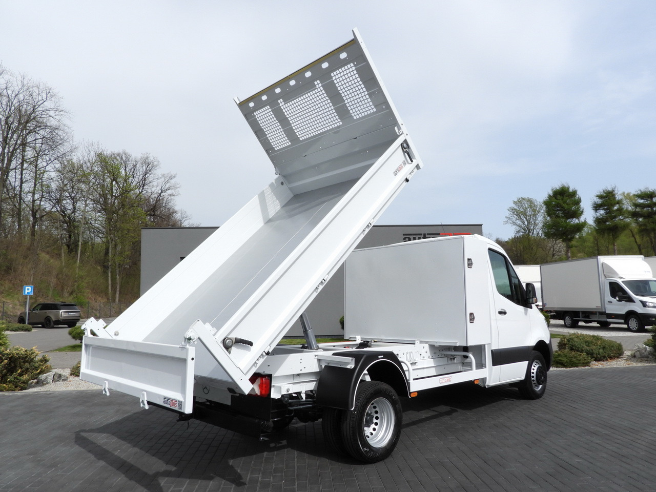 MERCEDES SPRINTER 516 TIPPER CRUISE CONTROL TWIN WHEELS AIR CONDITIONING  160HP - Όχημα με ανατρεπομενη καροτσα: φωτογραφία 3 MERCEDES SPRINTER 516 TIPPER CRUISE CONTROL TWIN WHEELS AIR CONDITIONING  160HP - Όχημα με ανατρεπομενη καροτσα: φωτογραφία 3