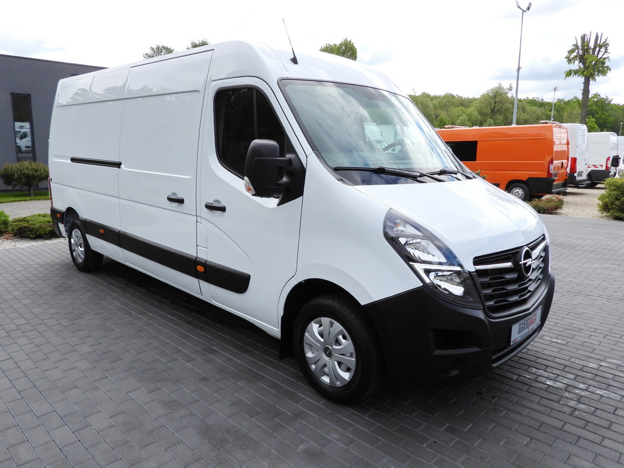 OPEL MOVANO VAN AIR CONDITIONING LED LIGHTS 150HP - Βαν: φωτογραφία 4 OPEL MOVANO VAN AIR CONDITIONING LED LIGHTS 150HP - Βαν: φωτογραφία 4