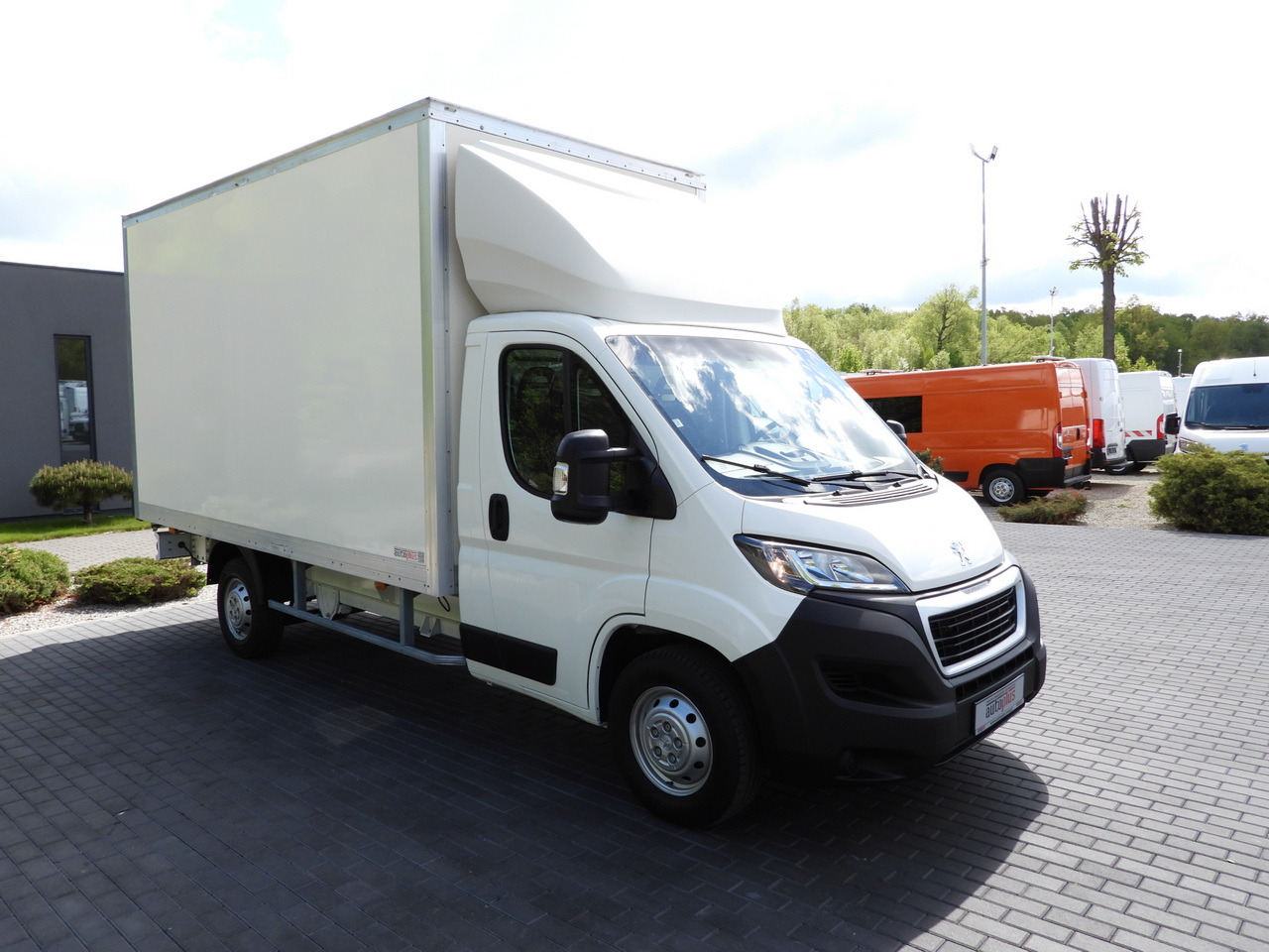 PEUGEOT BOXER BOX 8 PALLETS CRUISE CONTROL AIR CONDITIONING 130HP - Επαγγελματικό αυτοκίνητο κόφα: φωτογραφία 4 PEUGEOT BOXER BOX 8 PALLETS CRUISE CONTROL AIR CONDITIONING 130HP - Επαγγελματικό αυτοκίνητο κόφα: φωτογραφία 4