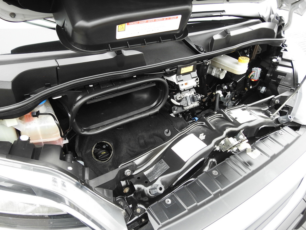 Επαγγελματικό αυτοκίνητο κόφα PEUGEOT BOXER BOX LIFT 8 PALLETS CRUISE CONTROL AIR CONDITIONING  140HP: φωτογραφία 23