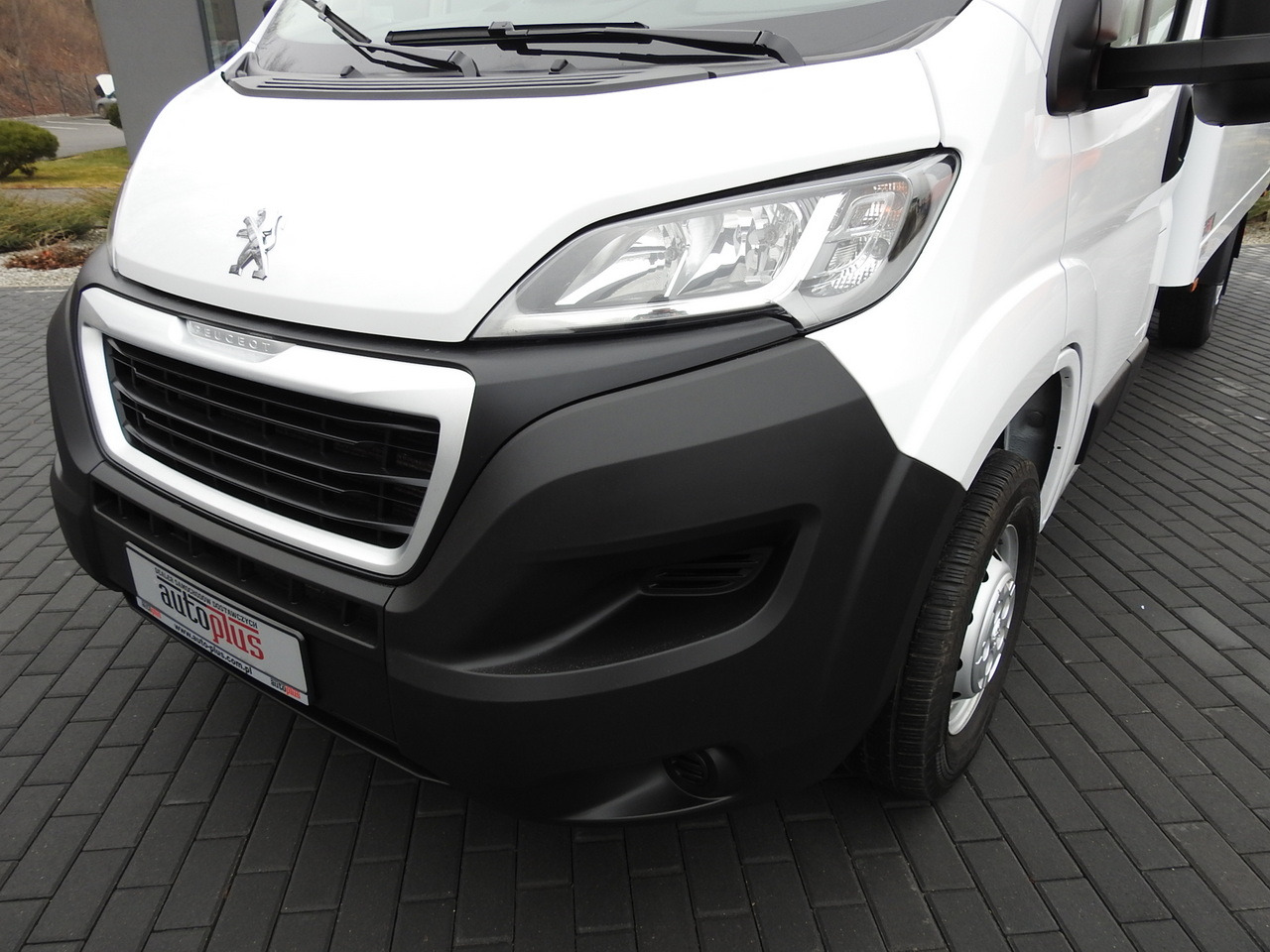 Επαγγελματικό αυτοκίνητο κόφα PEUGEOT BOXER BOX LIFT 8 PALLETS CRUISE CONTROL AIR CONDITIONING  140HP: φωτογραφία 19