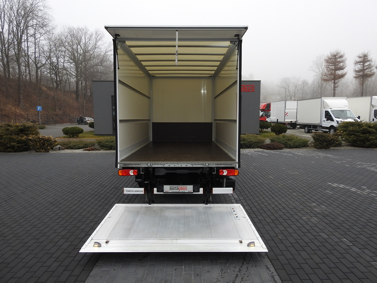 Επαγγελματικό αυτοκίνητο κόφα PEUGEOT BOXER BOX LIFT 8 PALLETS CRUISE CONTROL AIR CONDITIONING  140HP: φωτογραφία 11