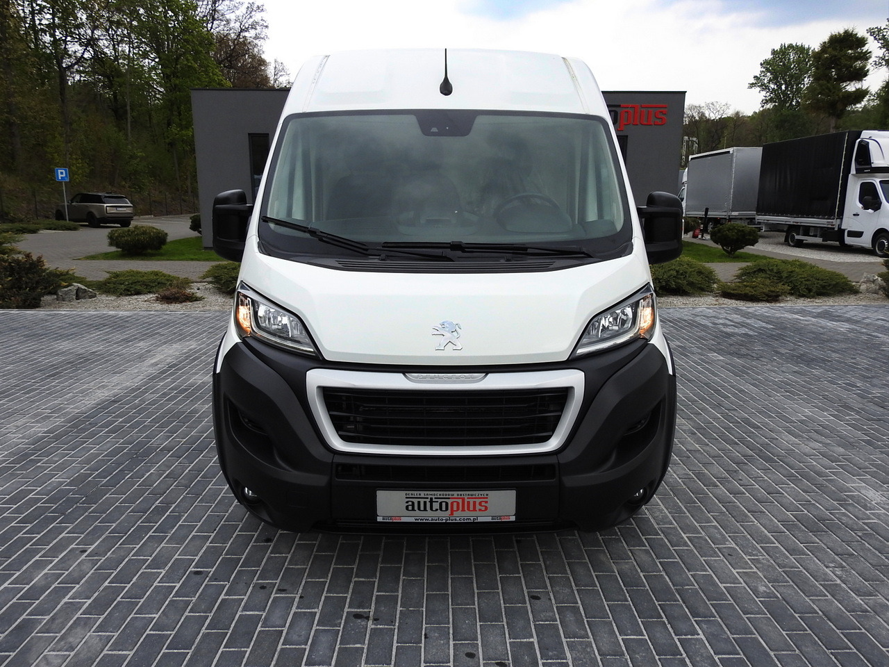 PEUGEOT BOXER REFRIGERATOR VAN 0*C CRUISE CONTROL NAVIGATION AIR CONDITIONING 135HP - Επαγγελματικό αυτοκίνητο ψυγείο: φωτογραφία 5 PEUGEOT BOXER REFRIGERATOR VAN 0*C CRUISE CONTROL NAVIGATION AIR CONDITIONING 135HP - Επαγγελματικό αυτοκίνητο ψυγείο: φωτογραφία 5
